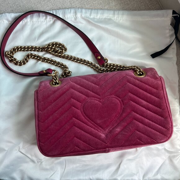 Gucci GG Marmont Small Matelassé Shoulder Bag - Picture 4 of 11
